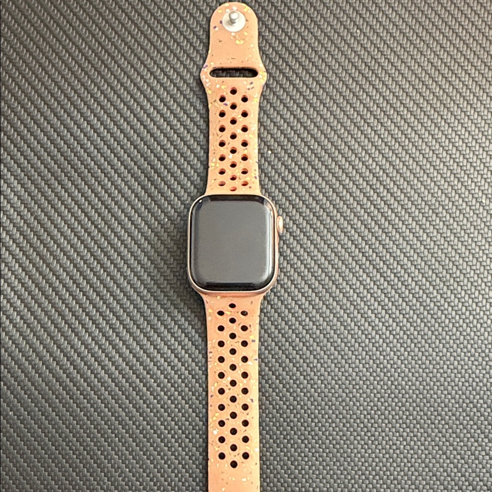 42 mm Apple Watch series 10 with Nike sport band and charger included